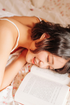 德凯奥特曼免费观看