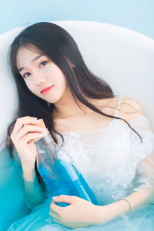 有一根又黑又硬的蘑菇头